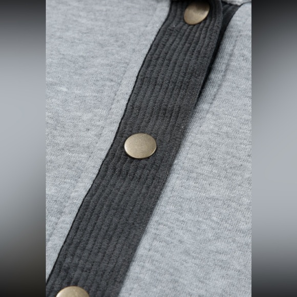 OVERSTOCKED - TODAY ONLY!! Y2K White-Black Corduroy- & Gray Exposed Seam Snap - Picture 11 of 16